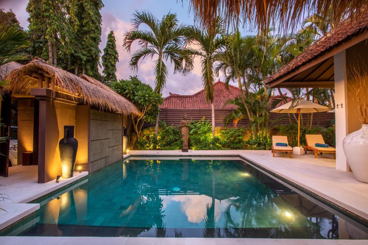 Asrina Villa'S Seminyak Εξωτερικό φωτογραφία